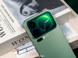 Xiaomi 17, 17 Pro и 17 Pro Max уже красуются на студийных фото