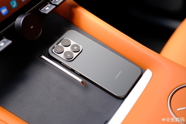 Xiaomi 17, 17 Pro и 17 Pro Max уже красуются на студийных фото