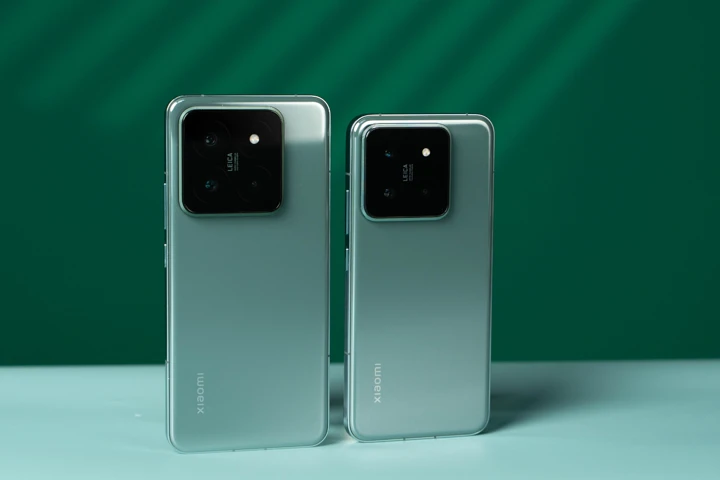 Раскрыта ёмкость увеличенных сменных батарей для Xiaomi 14 Pro
