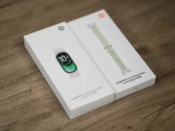 Xiaomi Band 11 уже красуется на студийных фото и видео