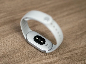 Xiaomi Band 11 уже красуется на студийных фото и видео