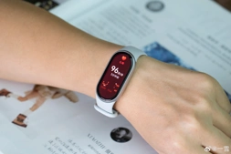 Xiaomi Band 11 уже красуется на студийных фото и видео