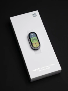 Xiaomi Band 11 уже красуется на студийных фото и видео