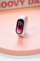 Xiaomi Band 11 уже красуется на студийных фото и видео
