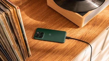 Анонс Motorola Edge 70 Plus: середняк с камерой 200+2 Мп