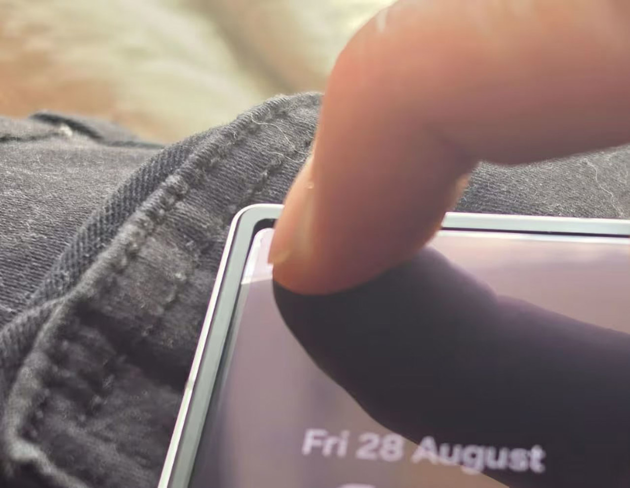 Не баг, а фича: ответ Samsung насчёт отгибающихся углов дисплея Galaxy Z Fold 8