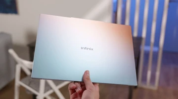 ВИДЕО: обзор Infinix XBook B14 – стильный компакт для работы и отдыха