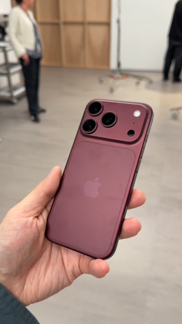 Живые фото и видео iPhone Duo и iPhone 18 Pro