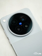 Живые фото и видео Vivo X500 и X500 Pro Max