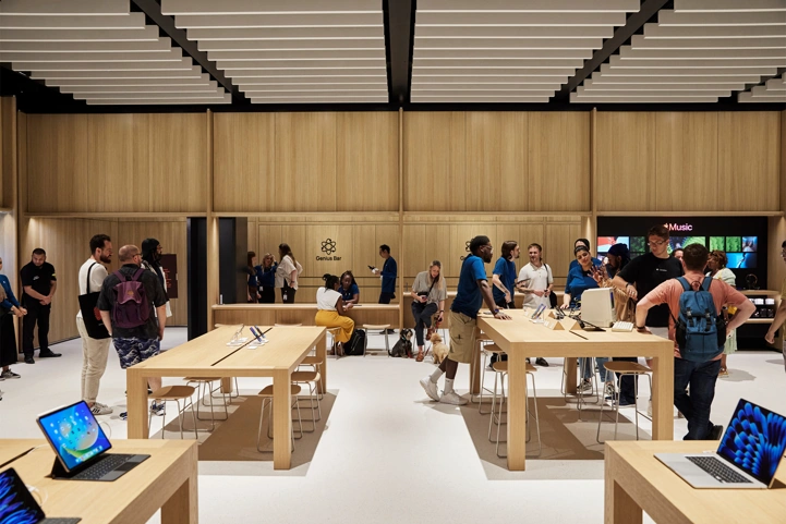 Apple готовит крупную реорганизацию розничных магазинов