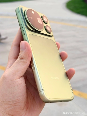Живые фото и видео Honor Magic 9, Magic 9 Super Edition и Magic 9 Pro Max