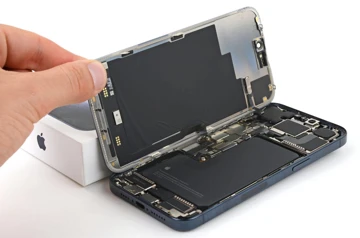 Замена батареи в iPhone 18 Pro подорожала