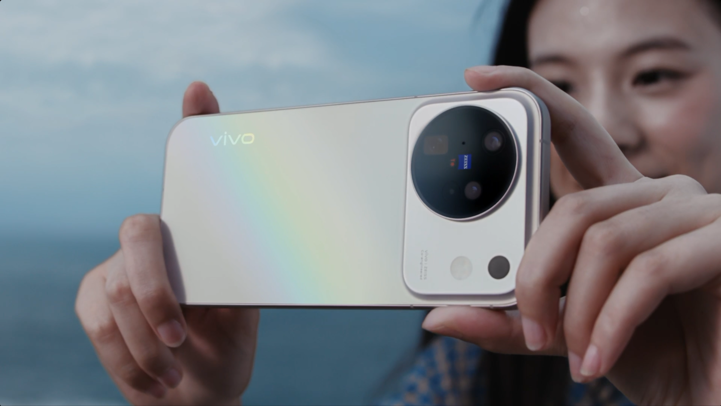 Анонс Vivo X500 — две камеры Pro-уровня и 7500 мАч
