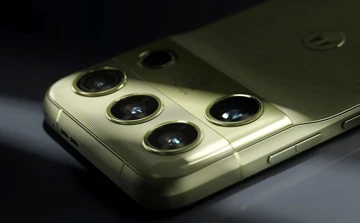 Motorola Signature 27: фотоимбочка со звуком Bang & Olufsen
