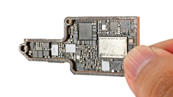 iFixit: переменную диафрагму iPhone 18 Pro почти невозможно починить