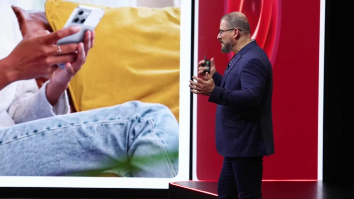 Qualcomm показала странные смартфоны на Snapdragon Summit