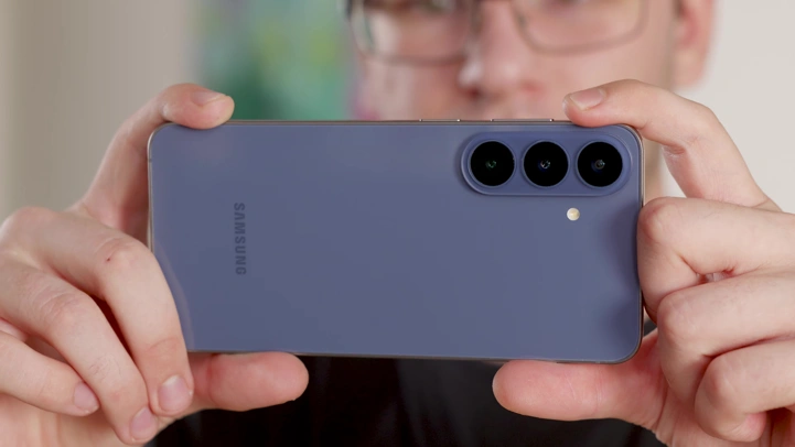Обзор Samsung Galaxy S26 FE: фанаты его не заслужили