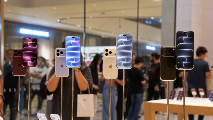 Дороже, но популярнее: iPhone 18 Pro обгоняют прошлогодние модели в Китае