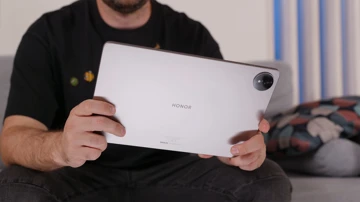 ВИДЕО: обзор Honor Pad 20 Pro – матовый субфлагман с богатым комплектом