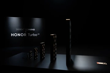 Honor Turbo выдержал удар домино массой 22 кг