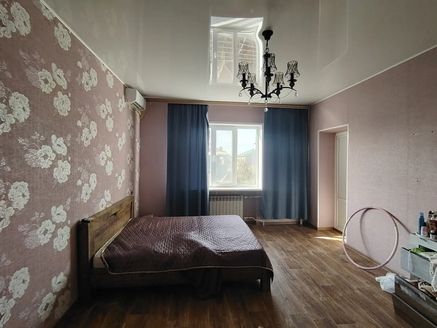 Дом, 350 м²