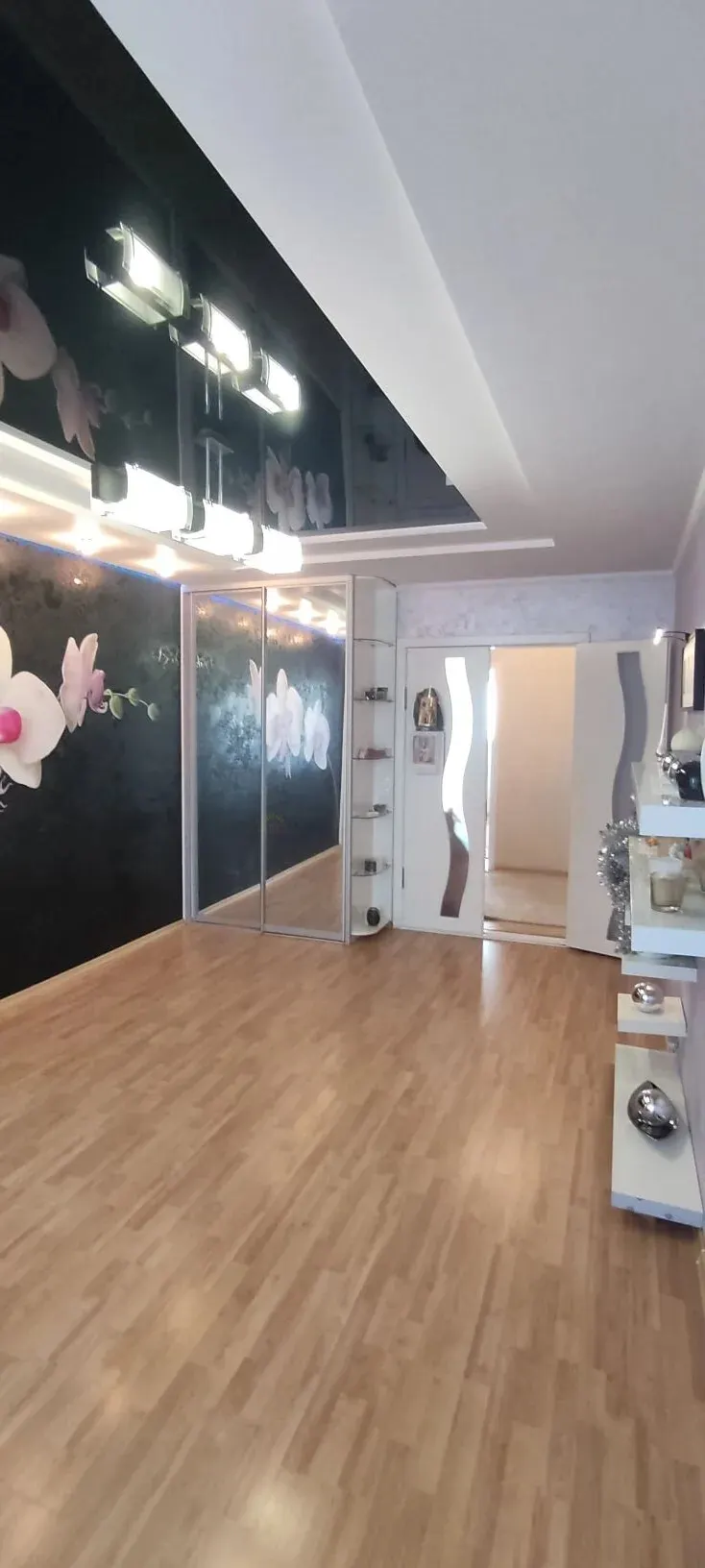 3-комн. квартира, 77 м²