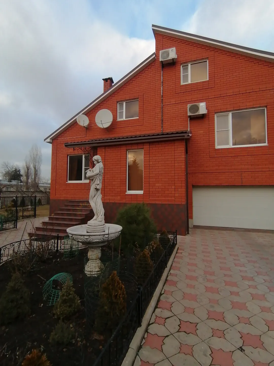 Дом, 206 м²