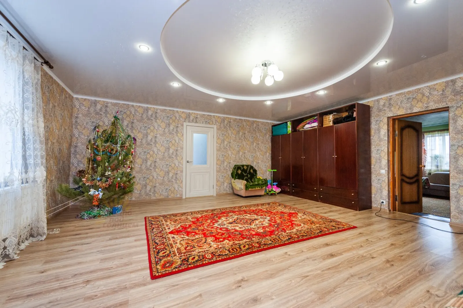 Дом, 165 м²