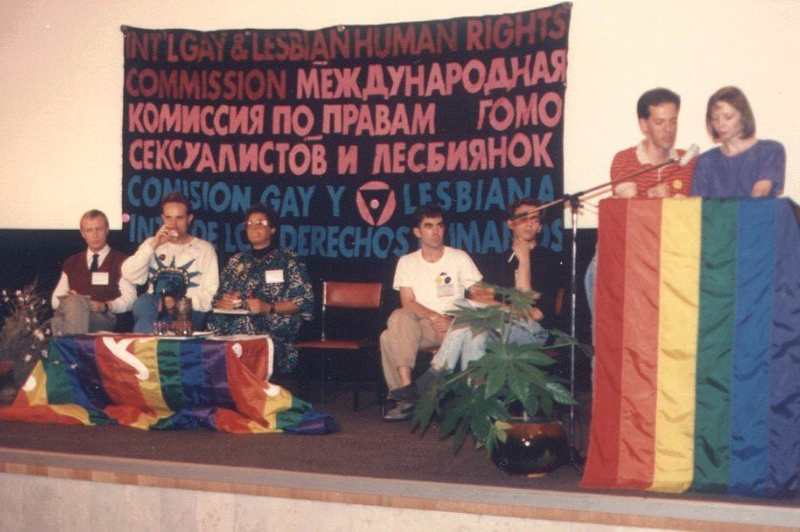 Как жили, выживали и тусовались московские геи. Часть I: «плешки» и клубы 1980–1990-х