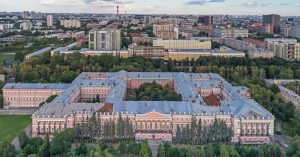 Знаменитый Екатерининский дворец у Лефортовского парка выставят на продажу