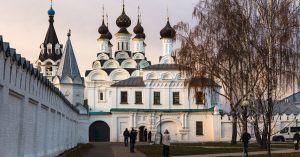 «Москвич за МКАДом»: в Муром за сказочным лесом, живой водой и тертыми калачами