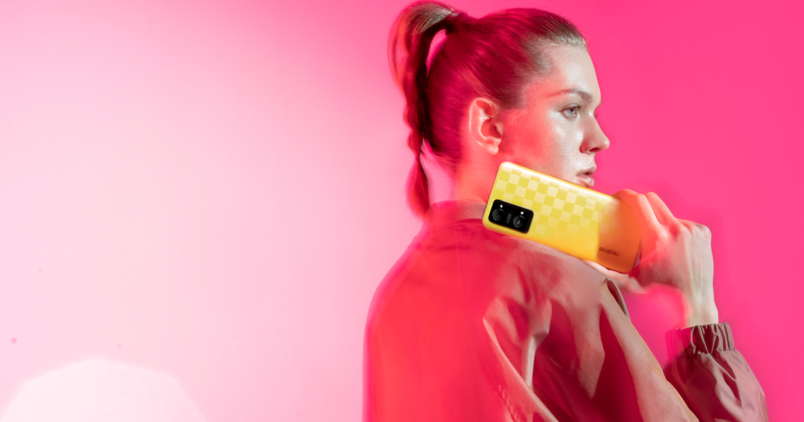 В Москве стартовали продажи нового смартфона GT NEO 3T от realme 