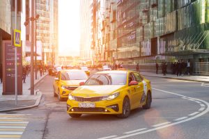 Яндекс Такси и лекторий «Синхронизация» запустили проект о женщинах за рулем