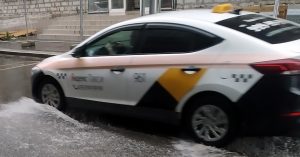 Из-за ливня во многих районах Москвы уже потоп — сегодня выпадет треть месячной нормы
