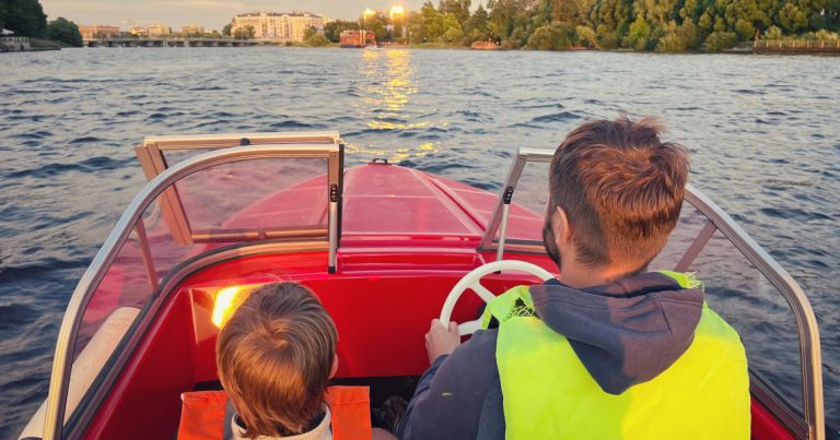 В Москве уже этим летом запустят боатшеринговое приложение с поминутной ...