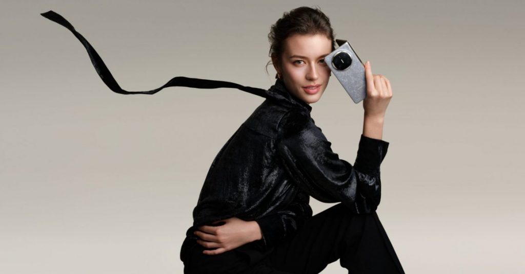 Защищено: Huawei Mate X6: что общего у смартфона и далеких созвездий