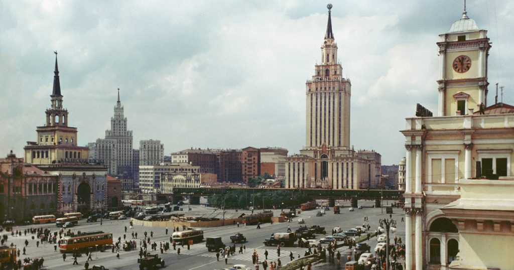 В МАММ открылась масштабная выставка к 115-летию фотографа Наума Грановского