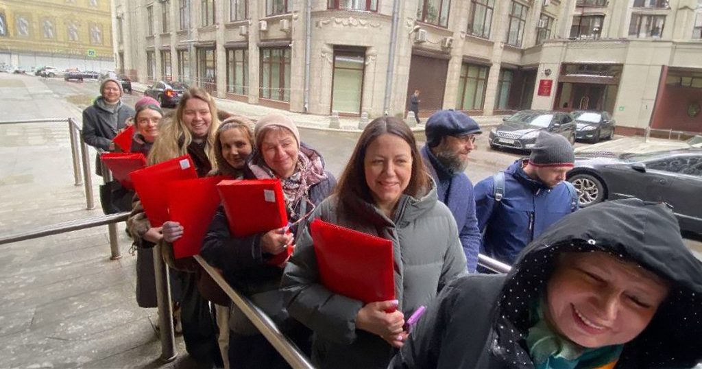 В Администрацию президента сдали 7200 подписей против платной трассы от Ленинградки до Шелепихи