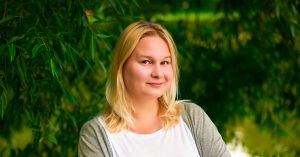 Активистку, разместившую цитату Медведева у барельефа со Сталиным, сегодня задержали