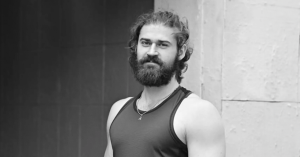 Умер москвич Никита Чистокистов, впавший в кому после прыжка с пирса в Анталье