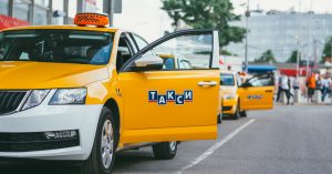Стоимость поездки на такси в Москве за год выросла на 70%