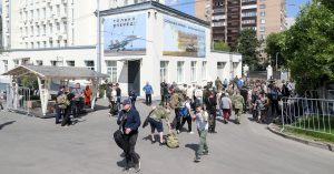 Собянин: в зоне СВО служат около 100 тыс. москвичей