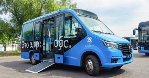 На улицы Москвы вышел мини-электробус «Газель e-City»