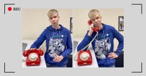 Молодой москвич учит сверстников, как звонить по дисковому телефону после ограничений в Telegram