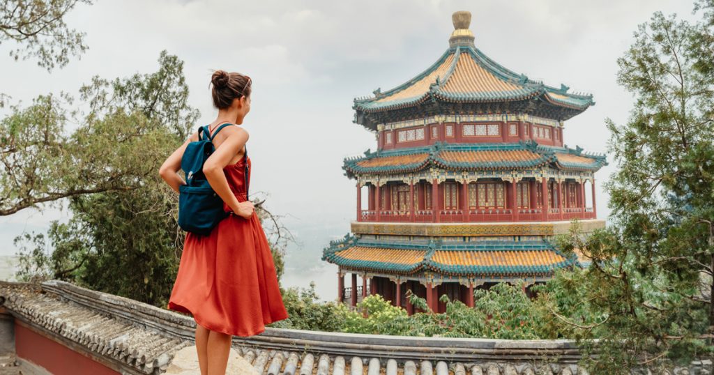 С сегодняшнего дня открылся безвизовый режим с Китаем