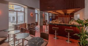 В усадьбе Закревских на Спартаковской сегодня открывается бар Nightcall в духе ретрофутуризма