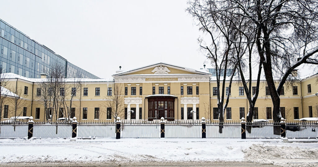 Дом недели: Фанагорийские казармы в Бригадирском переулке