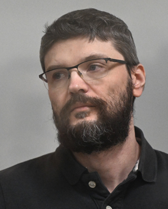 Суд приговорил к 18 годам колонии пасынка Стаса Намина по делу о двойном убийстве