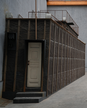 2 апреля в музее «ЗИЛАРТ» откроется инсталляция «Приют невинных» Александра Бродского