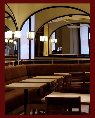 На месте Santi на Патриарших откроется японский Bus Listening Bar с шефом Артемием Лопатиным